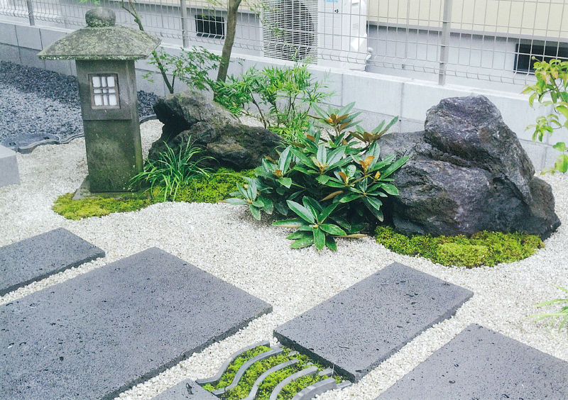 溝口造園　庭・芝・植木・敷石・乱形石・タイル・スタイリッシュ・和モダン