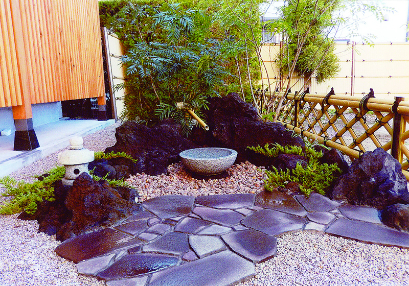 溝口造園　アプローチ・つくばい・タイル・敷石・造形・壁・オブジェ・アート・曲線・スタイリッシュ